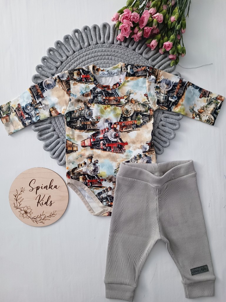 Komplet Body/Koszulka i spodnie