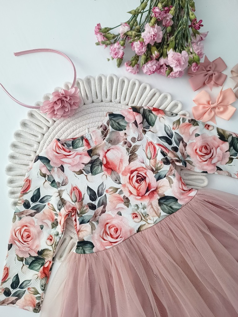 Sukienka z dekoracyjną kokardą - obrazek 3