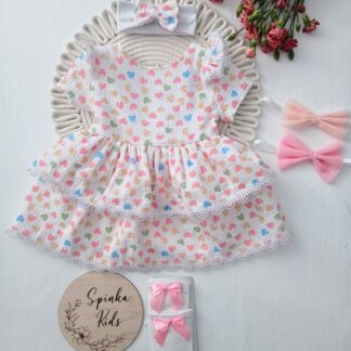 Sukienka muślinowa - kolorowe serduszka