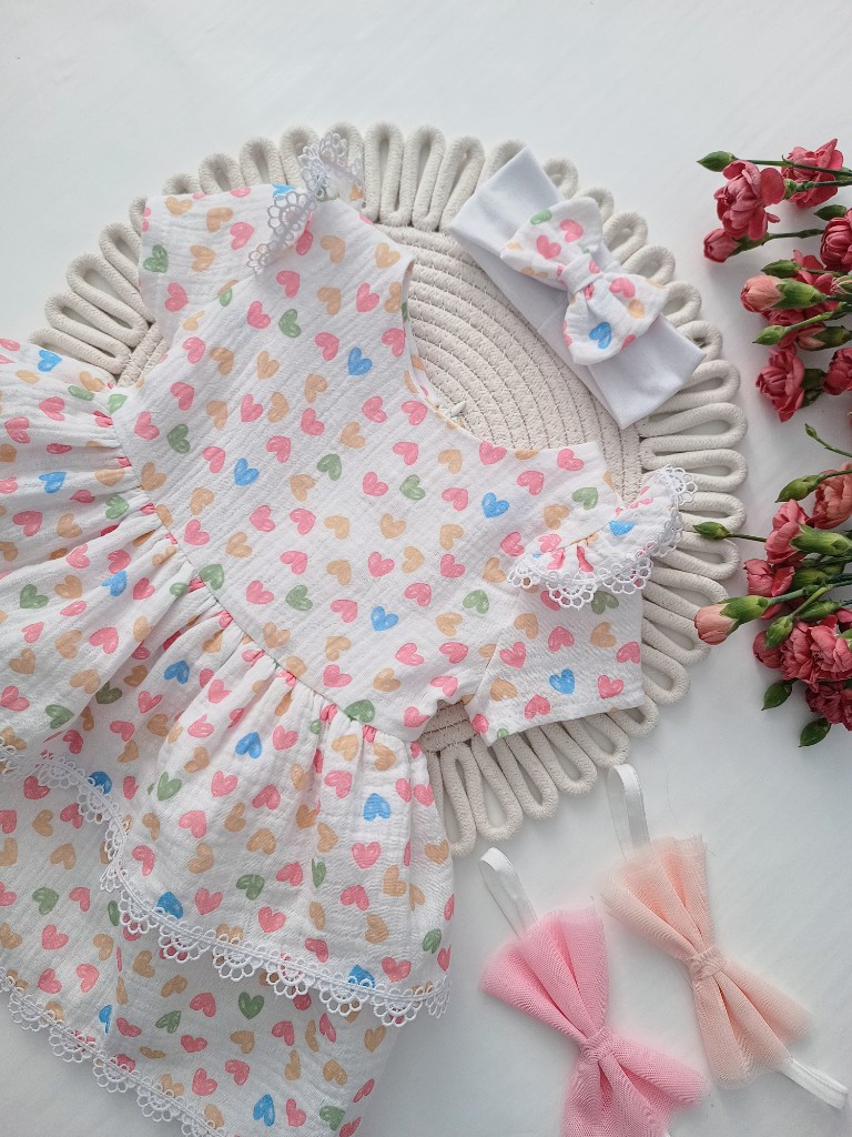 Sukienka muślinowa - kolorowe serduszka - obrazek 3