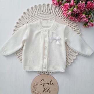 Sweterek z kokardką - śmietankowy