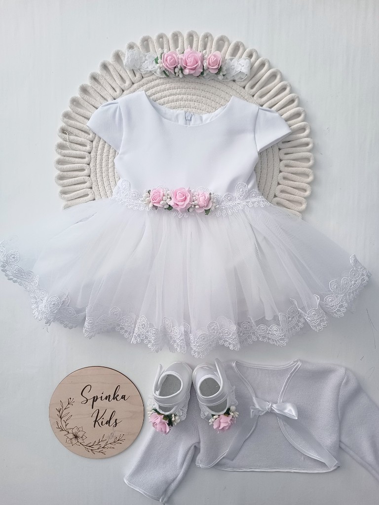 Sukienka Na Chrzest Święty - biała z bukiecikiem