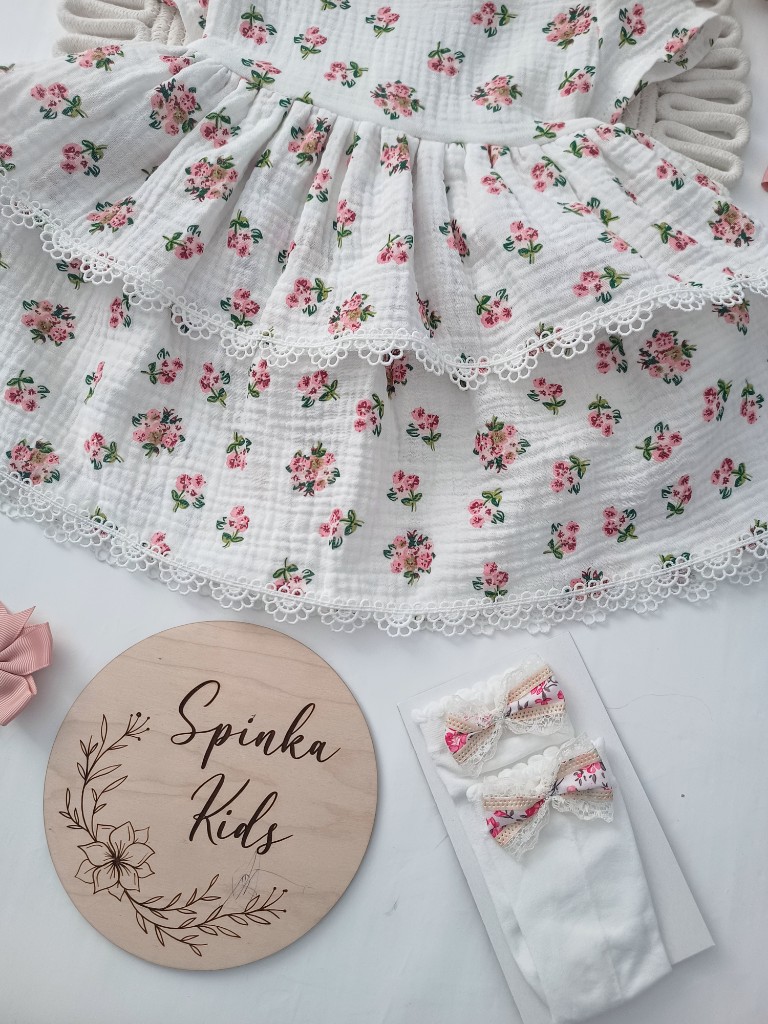 Sukienka muślin dwie falbanki-bukieciki pudrowe - obrazek 3