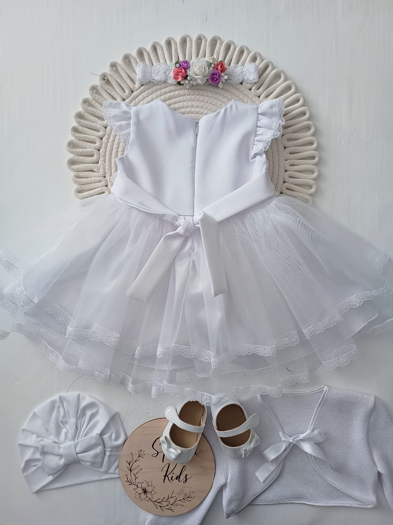 Sukienka na Chrzest Święty z motylkowym rękawkiem - obrazek 3