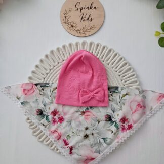 Apaszka obszyta koronką