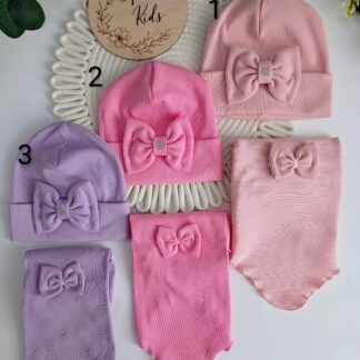 Zestaw wiosenny chusta i czapka z kokarda i cyrkoniami