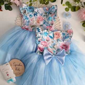 Sukienka tiulowa z kokardą i podwójną falbaną