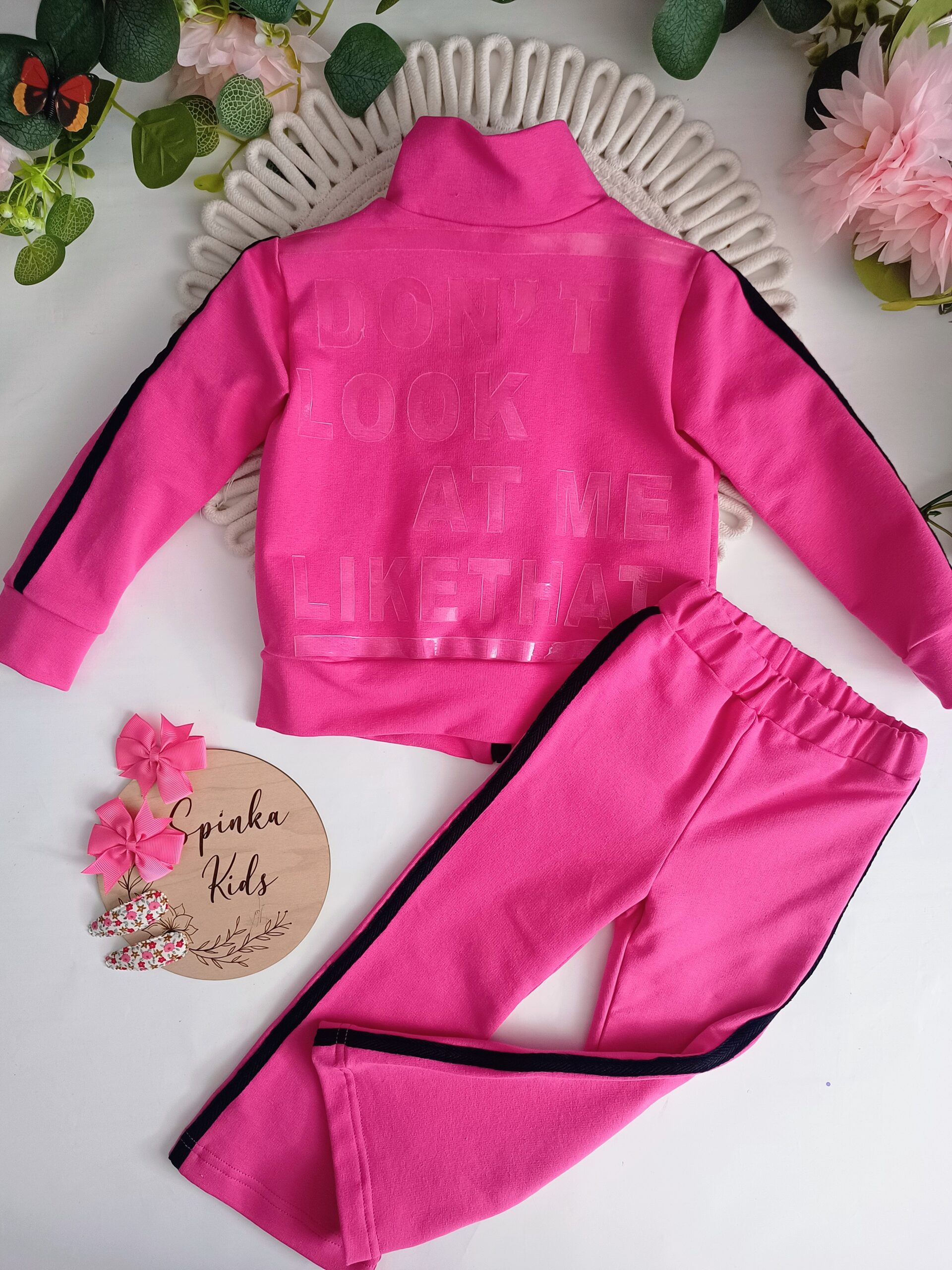 Dres od Zula Handmade z transparentnym napisem z tyłu na bluzie - obrazek 2